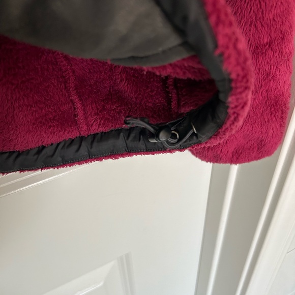 Women’s The North Face Osito Jacket - Picture 6 of 7